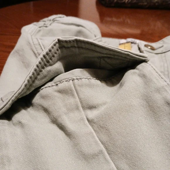 Cabi Cargo Pants - Picture 10 of 11